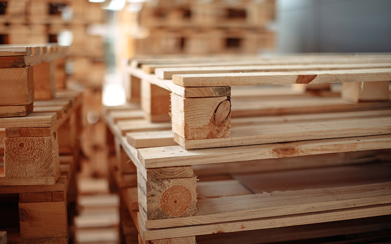 Manufacturer fined £172,000 after worker trapped in broken pallet machine